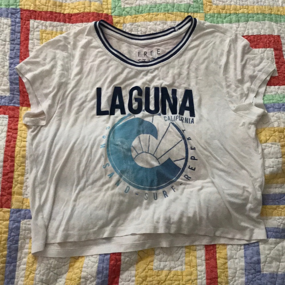 white graphic crop top tshirt!